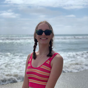 Meet your Posher, Bella